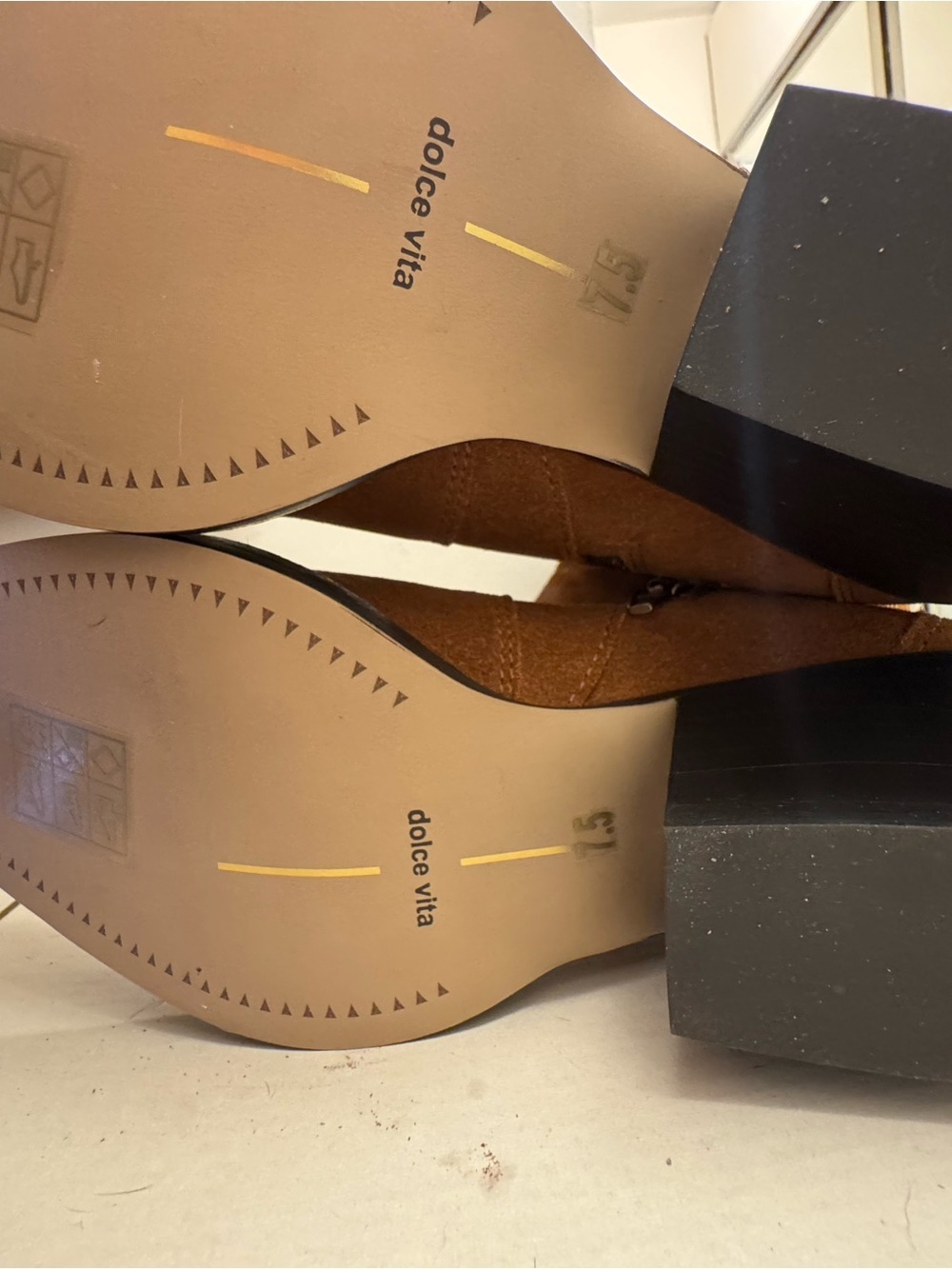 Dolce Vita Klancy Cognac Suede Western Boots - Picture 5 of 7